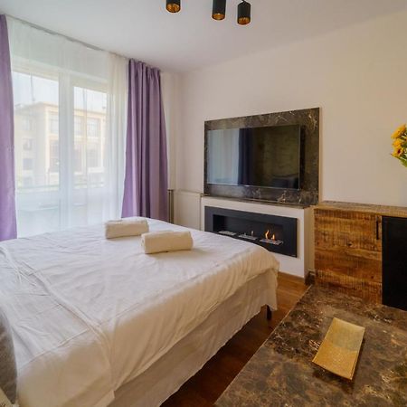 Main Square 5 Star Luxury Apartment With View Cluj-Napoca Exteriör bild