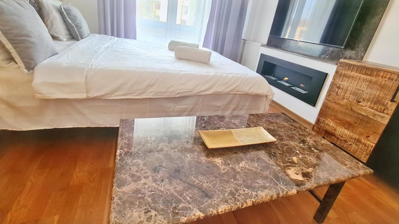 Main Square 5 Star Luxury Apartment With View Cluj-Napoca Exteriör bild